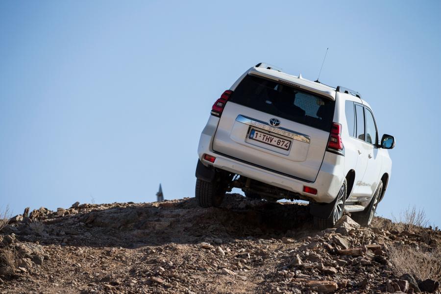  Toyota Land Cruiser Prado (150) 2017 года  (EU) (фото 29 из 50)